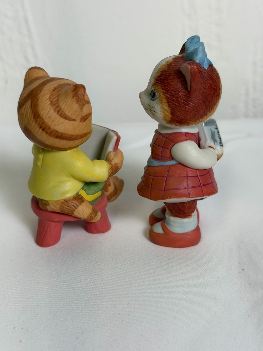 Bronson Collection Ceramic Cat Figurine Duo - vintage - Picture 3 of 16